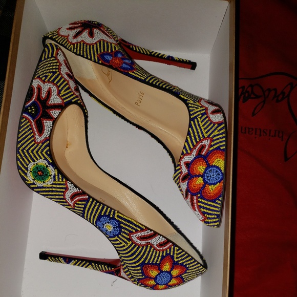 Christian Louboutin Miss Taos 100 - Picture 3 of 3